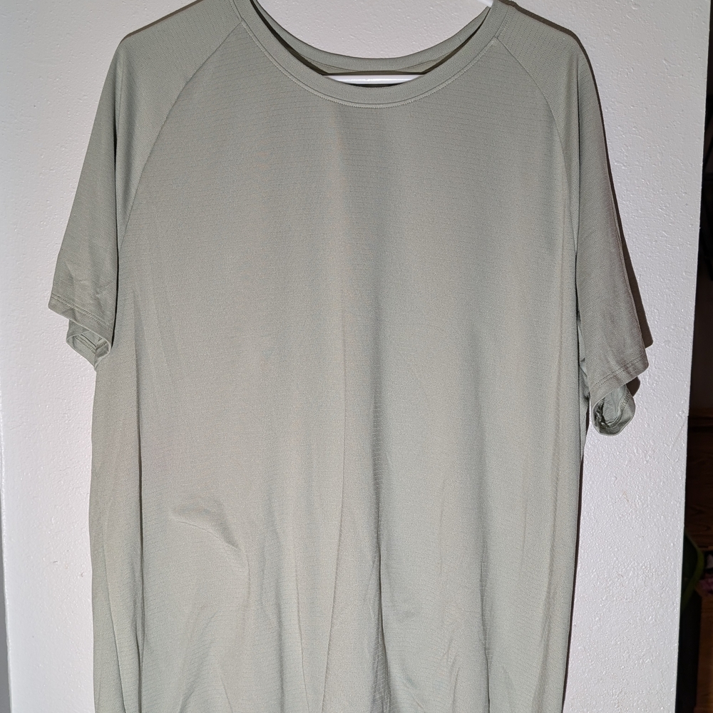 all in motion Men's Short Sleeve Crewneck Tee in Sage